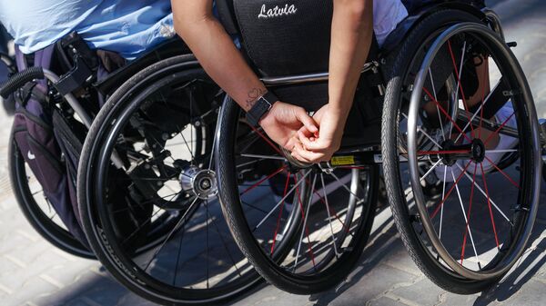 Инвалиды в колясках - Sputnik Латвия