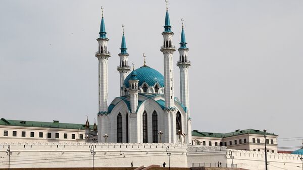 Кул-Шариф — главная соборная мечеть республики Татарстан расположена на территории Казанского кремля - Sputnik Латвия