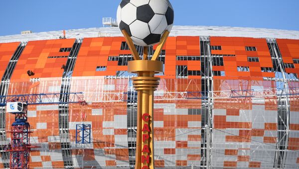 Оранжевый окрас стадиона в Саранске - Sputnik Латвия