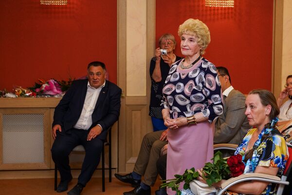 Презентация мемуаров Антонины Пикуль в Доме Москвы в Риге - Sputnik Латвия