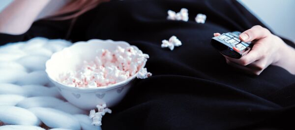 Просмотр телевизора - Sputnik Латвия