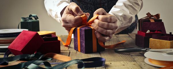 Упаковка подарков - Sputnik Латвия