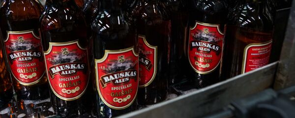 Производство пива на предприятии Bauskas alus - Sputnik Латвия