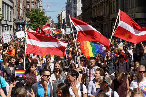 Seksuālo minoritāšu gājiens Baltijas Praids 2018 - Sputnik Latvija