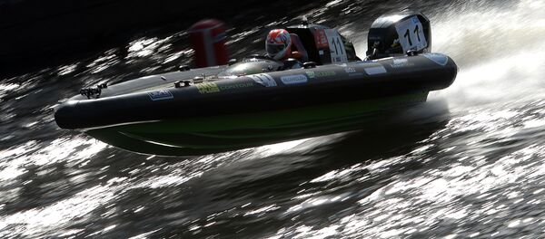 Чемпионат мира по водно-моторному спорту в Санкт-Петербурге - Sputnik Latvija