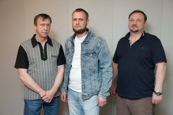 Члены экипажа парома Петербург (слева направо) – матрос Сергей Кириллов, третий системный механик Игорь Чертов и старпом Александр Зуев - Sputnik Латвия