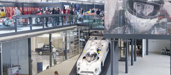 Выставка в честь Шумахера открылась в Кельне - Sputnik Латвия