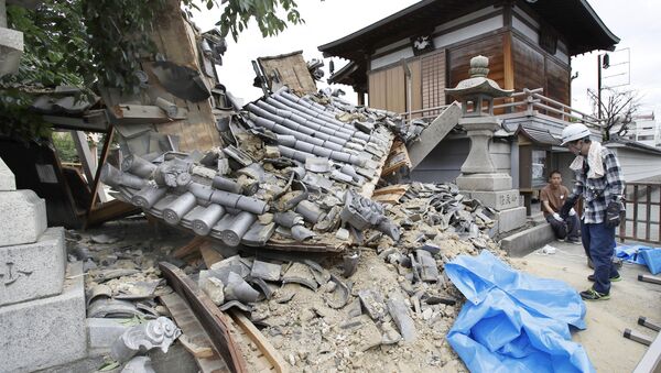 Разрушенный во время землетрясения храм Миотоку-дзи, Ибараки, Япония. 18 июня 2018 года - Sputnik Latvija
