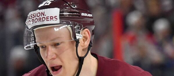 Игрок сборной Латвии Андрис Джериньш в матче группового этапа Чемпионата мира по хоккею 2017 между сборными командами Латвии и Дании. - Sputnik Латвия