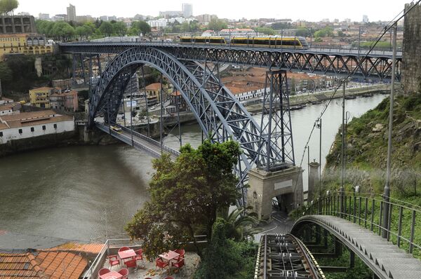 Панорама города Порту, Португалия Панорама города Порту, Португалия - Sputnik Латвия