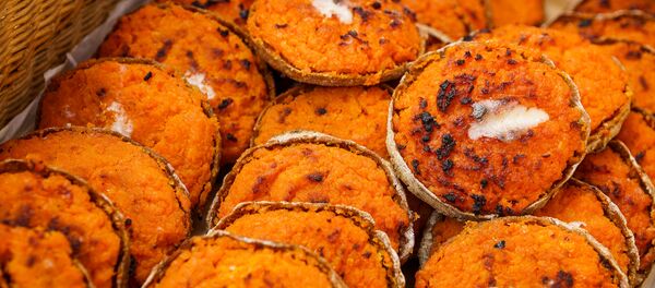 Латышские национальные пирожки скландраусисы - Sputnik Латвия