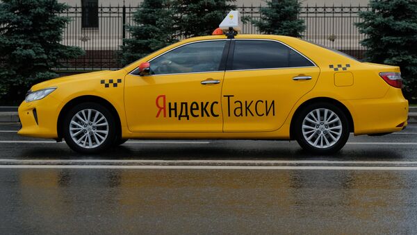 Автомобиль службы Яндекс.Такси - Sputnik Latvija