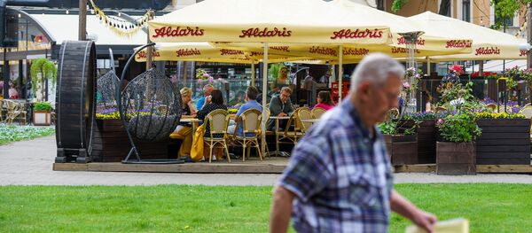 Kafejnīca Līvu laukumā Rīgā - Sputnik Latvija