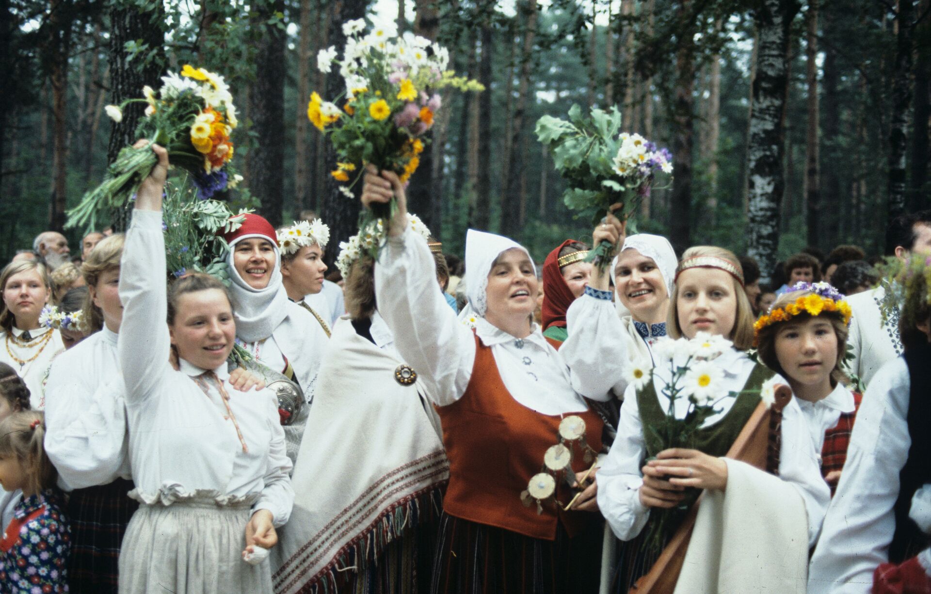 Латвийская ССР. Республиканский праздник песни и танца, 1986 год - Sputnik Латвия, 1920, 12.03.2026