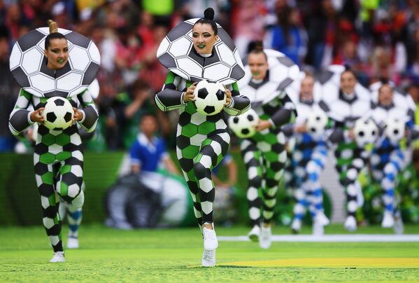 Церемония открытия чемпионата мира по футболу – 2018 на стадионе Лужники, 2018 год - Sputnik Латвия