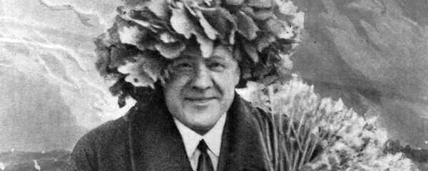 Карлис Улманис всегда ходил в пальто, даже на Лиго Карлис Улманис всегда ходил в пальто, даже на Лиго - Sputnik Latvija