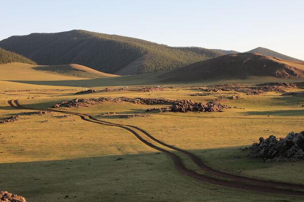 Обычная дорога в горной степи - Sputnik Латвия