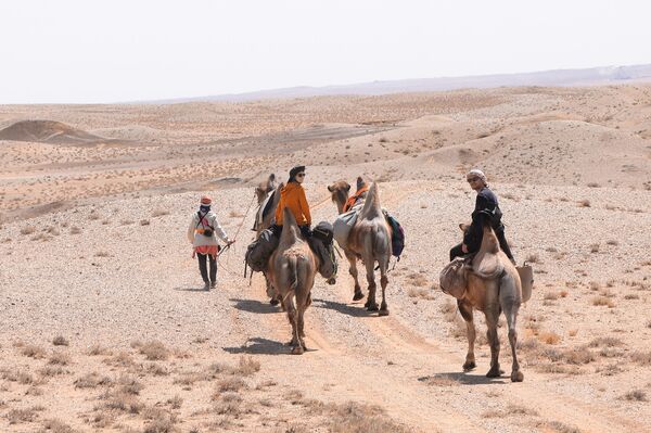 Французы, снимающие фильм о Сибири и Монголии - Sputnik Латвия