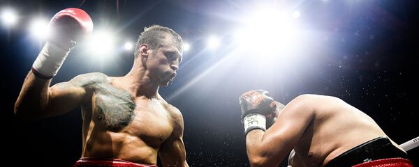 Майрис Бриедис (Латвия) (слева) и Брандон Делорье (Франция) (справа) - Sputnik Латвия