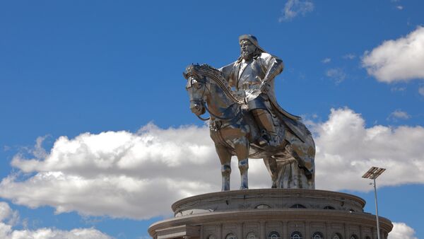 Чингисхан – самая большая конная статуя в мире - Sputnik Латвия