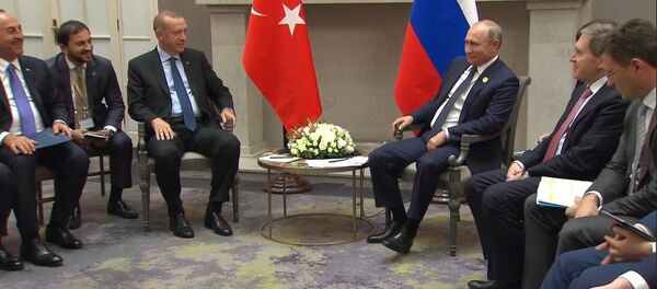 Путин пошутил, что сходит с Эрдоганом в ресторан - Sputnik Latvija