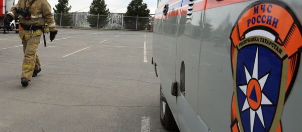 Krievijas Ārkārtas situāciju ministrijas darbinieki Kazaņā Krievijas Ārkārtas situāciju ministrijas darbinieki Kazaņā - Sputnik Latvija