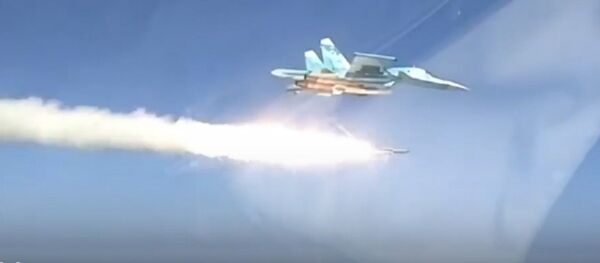 Су-34 уничтожил корабль террористов сверхзвуковой ракетой - Sputnik Латвия