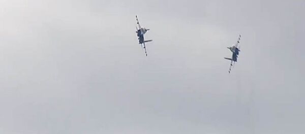 Тренировка самого зрелищного этапа Авиадартса от летчиков ВКС! - Sputnik Латвия