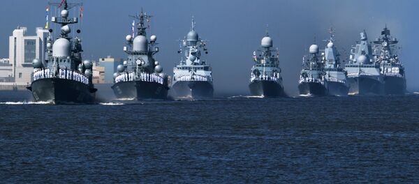 Корабли ВМФ России на главном военно-морском параде в Кронштадте - Sputnik Латвия