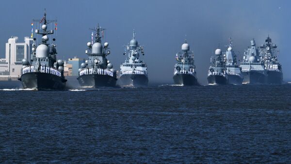 Корабли ВМФ России на главном военно-морском параде в Кронштадте - Sputnik Латвия