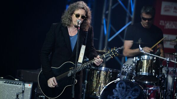 Лидер группы Серьга Сергей Галанин - Sputnik Латвия