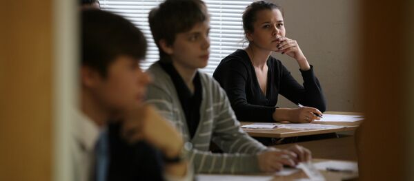 Ученики в аудитории - Sputnik Латвия