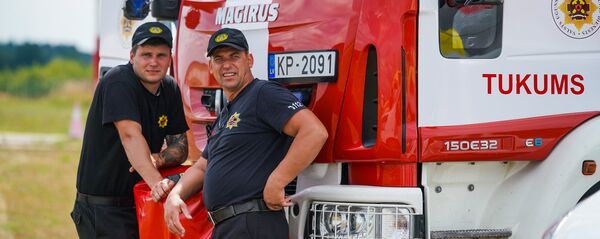 Латвийские пожарные  - Sputnik Latvija