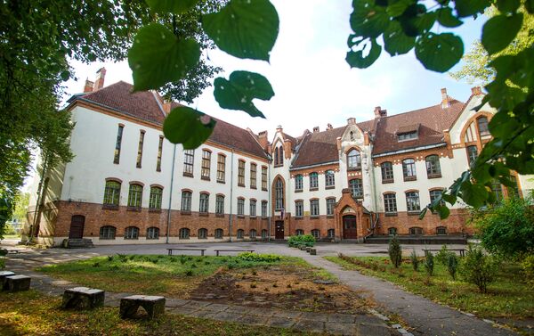 Школа имени Яниса Порука - здание историческое - Sputnik Латвия