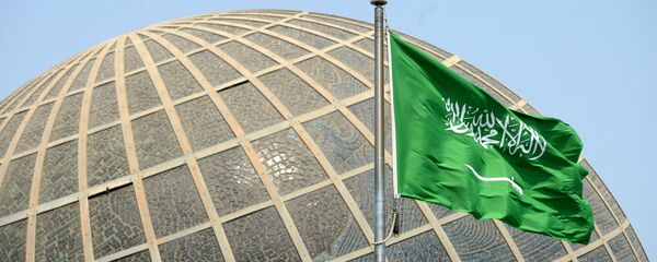 Флаг Саудовской Аравии в городе Джидда Флаг Саудовской Аравии в городе Джидда - Sputnik Латвия