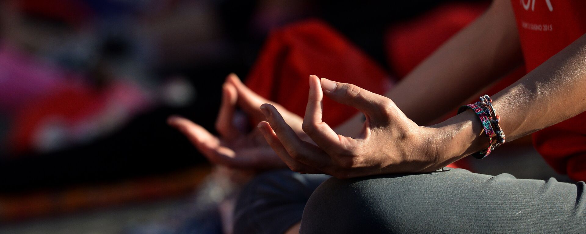 Занятия йогой - Sputnik Латвия, 1920, 12.04.2026