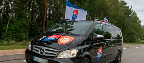 Autobrauciens Par krievu skolām Autobrauciens Par krievu skolām - Sputnik Latvija