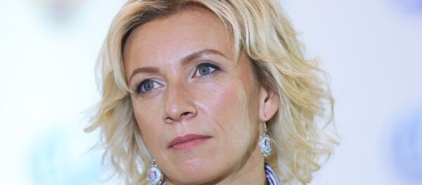 Официальный представитель министерства иностранных дел России Мария Захарова во время брифинга в Светлогорске Официальный представитель министерства иностранных дел России Мария Захарова во время брифинга в Светлогорске - Sputnik Latvija