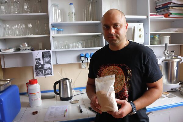 Айгарс Паже и его прекрасный бетулин Айгарс Паже и его прекрасный бетулин - Sputnik Латвия