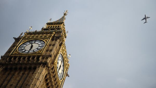Часовая башня Биг Бен Вестминстерского дворца в Лондоне. - Sputnik Latvija