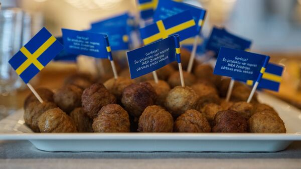 Фирменное блюдо Ikea - мясные фрикадельки - Sputnik Латвия