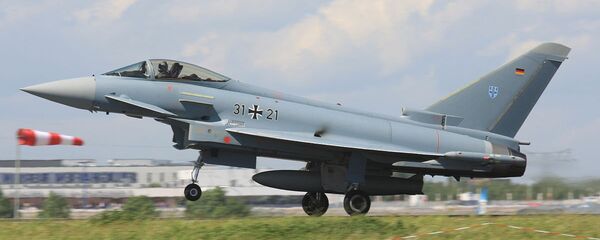 Истребитель Eurofighter немецких ВВС Истребитель Eurofighter немецких ВВС - Sputnik Latvija