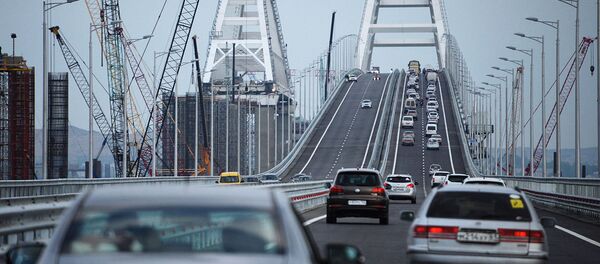 Крымский мост рекорд трафика - Sputnik Латвия