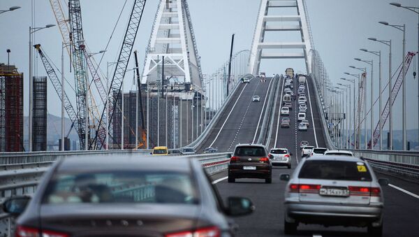 Крымский мост рекорд трафика - Sputnik Латвия