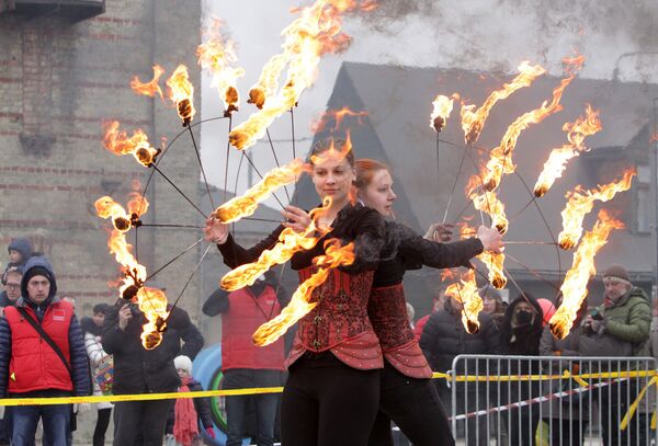 Проводы зимы в рижском квартале Спикери Проводы зимы в рижском квартале Спикери - Sputnik Латвия