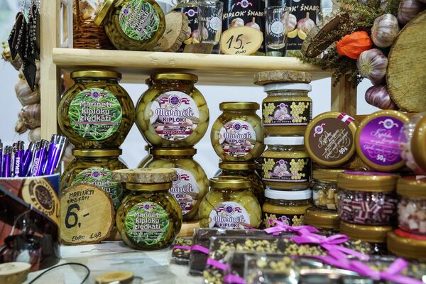 Продукция из латвийского чеснока - Sputnik Латвия