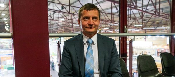 Председатель латвийского общества пчеловодов Армандс Краузе Председатель латвийского общества пчеловодов Армандс Краузе - Sputnik Latvija