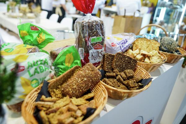 Попробовать Латвию на вкус: что стоит привезти из Риги в Россию Попробовать Латвию на вкус: что стоит привезти из Риги в Россию - Sputnik Латвия