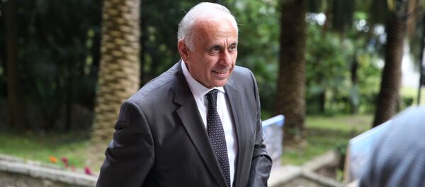 Президент ТПП Абхазии Геннадий Гагулия на встрече с турецкими журналистами 2014 гд Президент ТПП Абхазии Геннадий Гагулия на встрече с турецкими журналистами 2014 гд - Sputnik Латвия