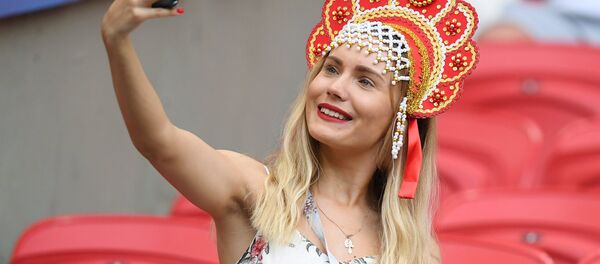 Девушка в кокошнике - Sputnik Латвия